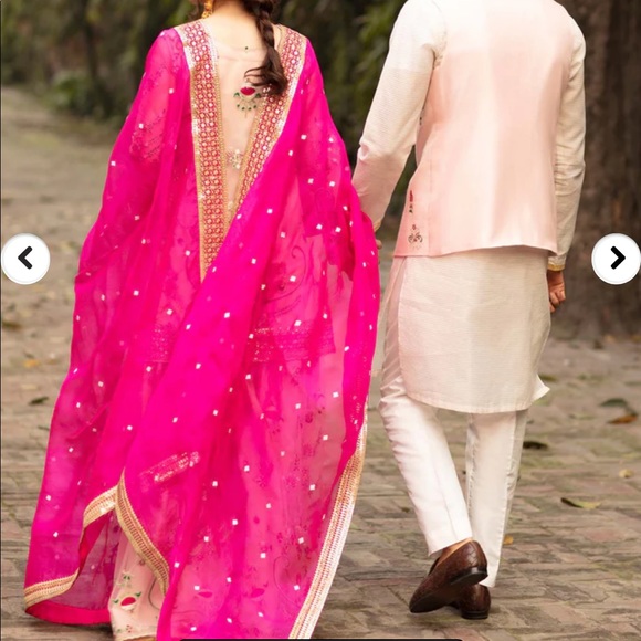 Ali Xeeshan GULAB PAASH - Picture 2 of 12